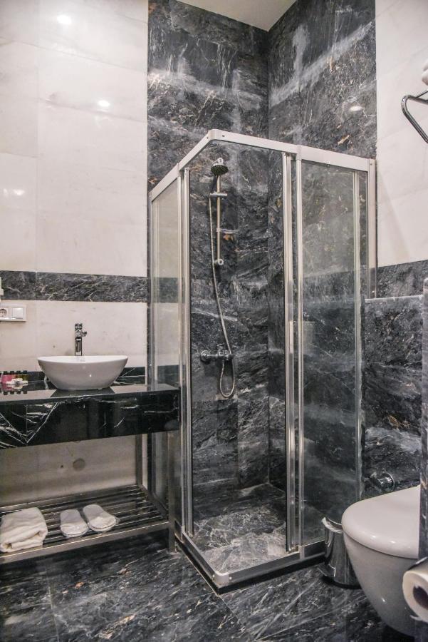Luxir Hotel Istanbul Exterior foto